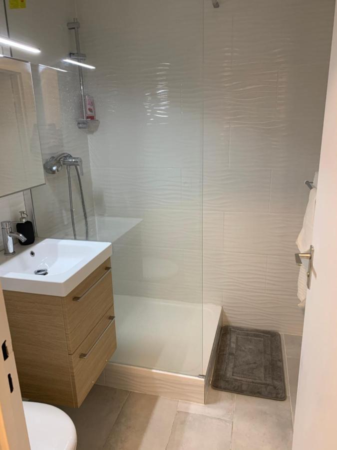 Lovely Studio Saint Jean Cachan, 20 Minutes From Luxembourg Gardens On Rer B And 350 M From Bagneux Rer B Apartment Екстериор снимка
