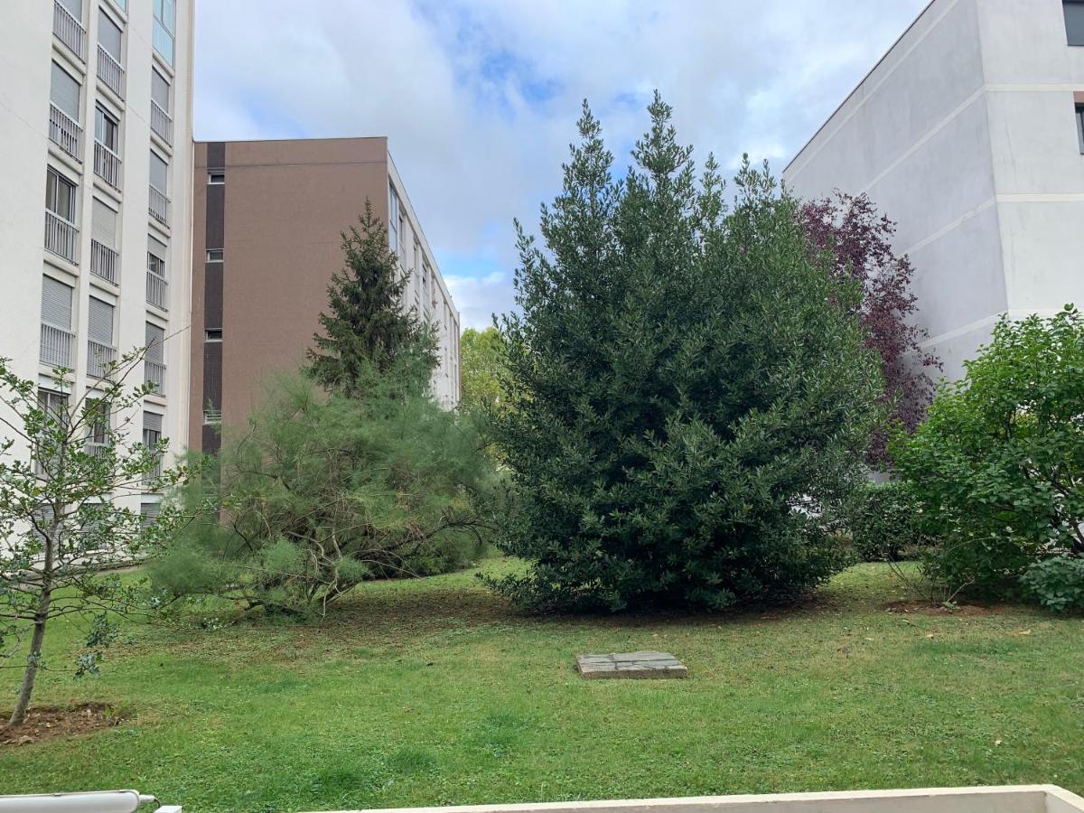 Lovely Studio Saint Jean Cachan, 20 Minutes From Luxembourg Gardens On Rer B And 350 M From Bagneux Rer B Apartment Екстериор снимка